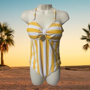 One piece Swimsuit Yellow and White Striped Pat Pat women size M